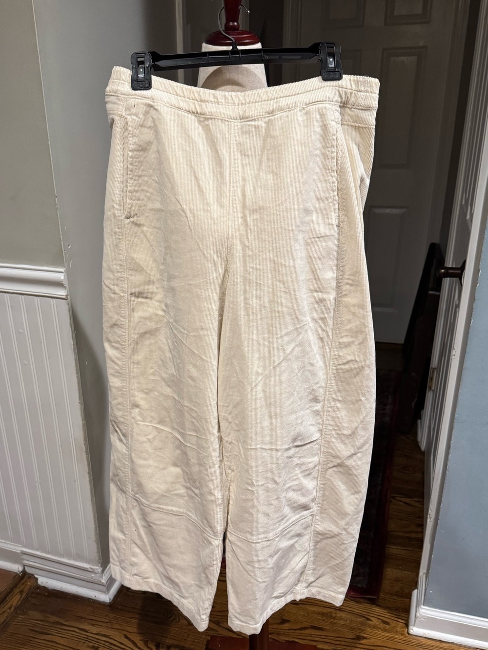 Pilcro AnthropologieIzzie Relaxed Pull-On Barrel corduroy pants